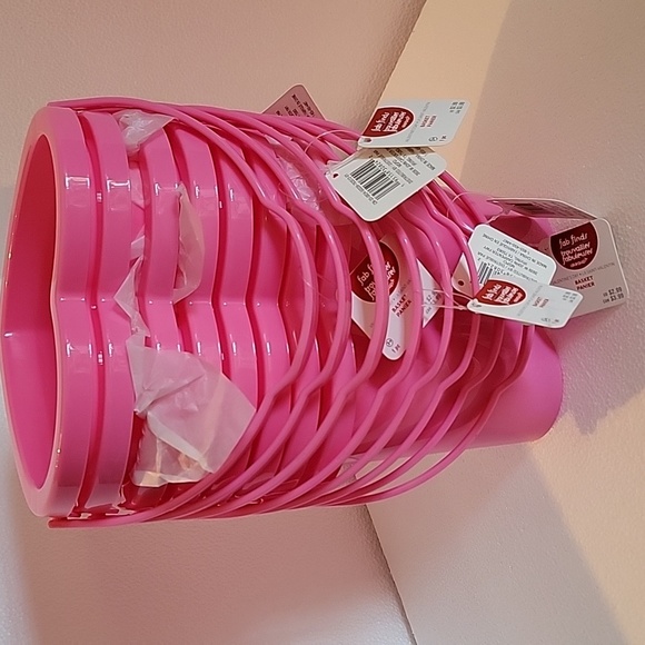 Set of 8 Pink Plastic Heart Shaped Beach Favor Pails Buckets with Handles NWT - Picture 3 of 9